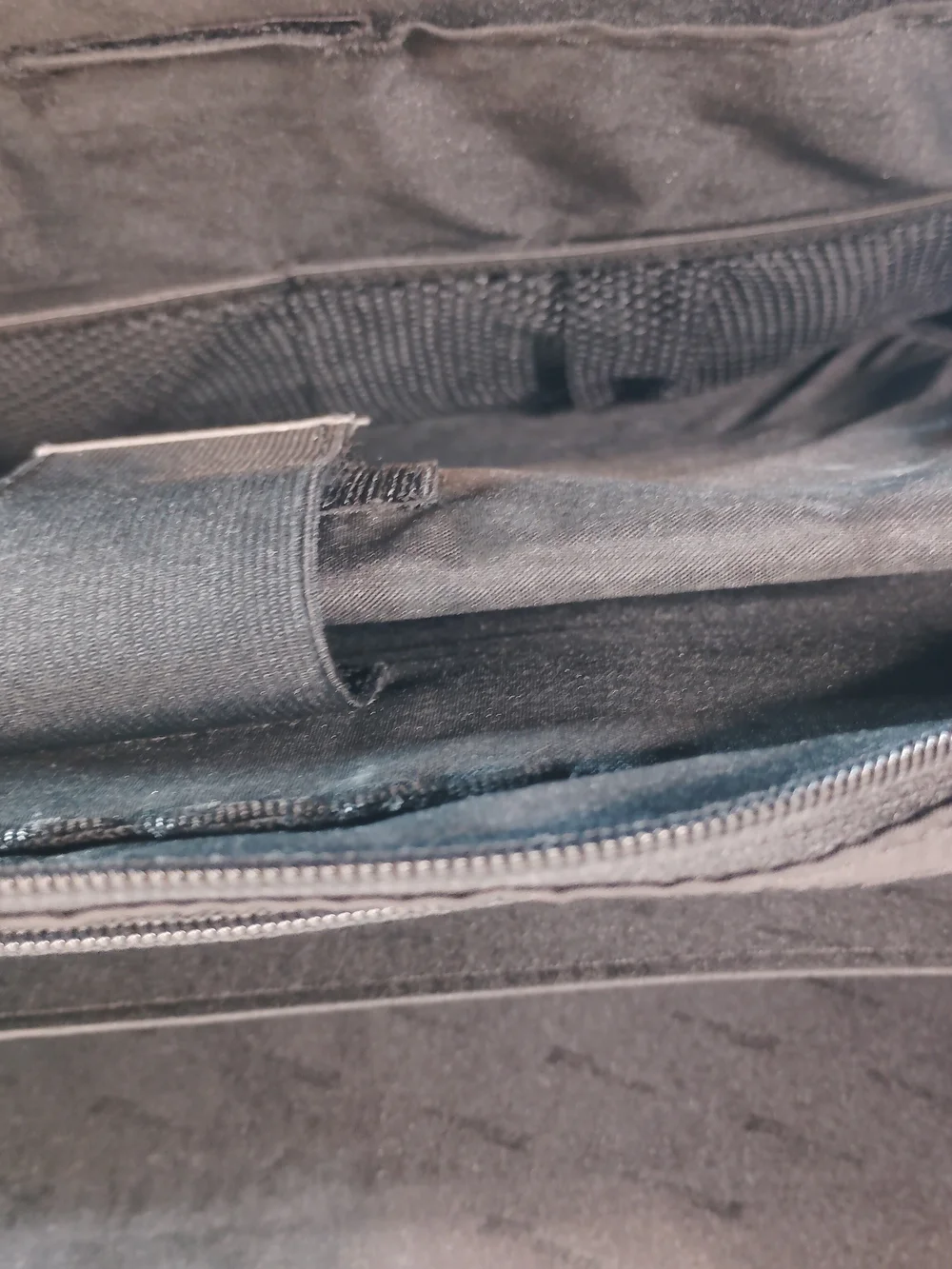 Targus  4 sections Black Laptop/Messenger/Briefcase, Travel Bag